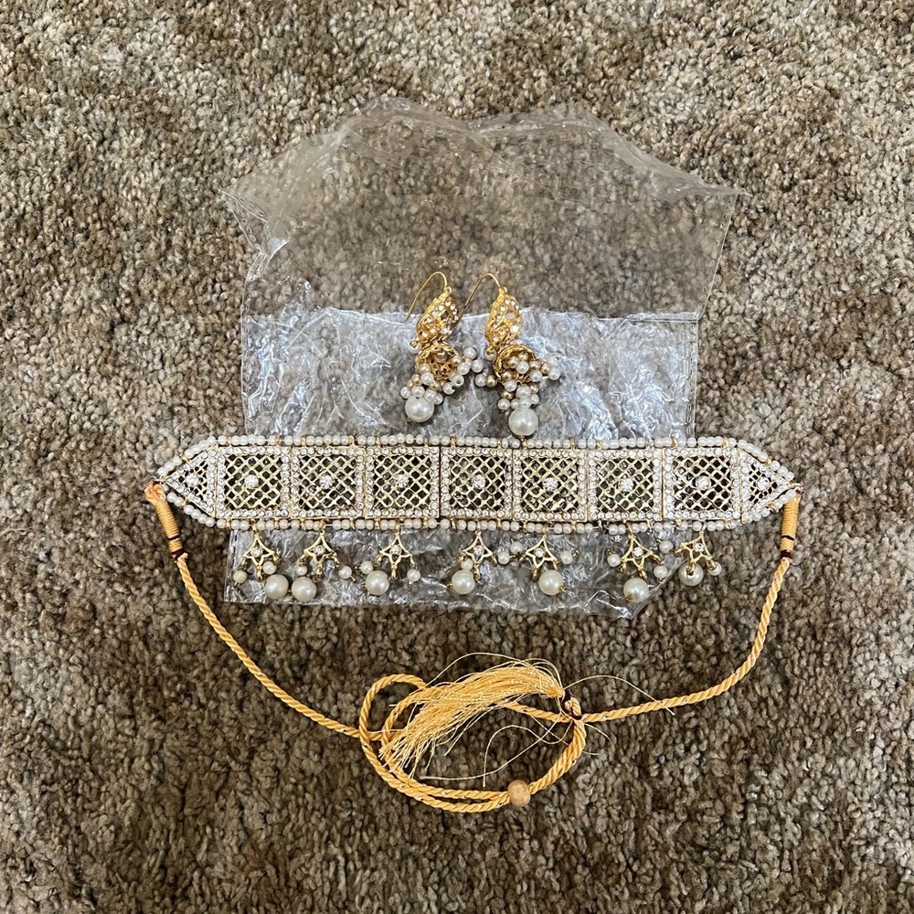 Pakistani Indian Earrings and Necklace Set